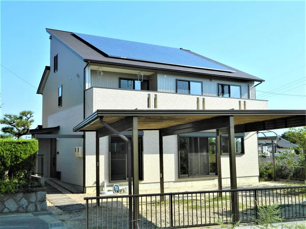 ゼロエネルギーの2世帯住宅